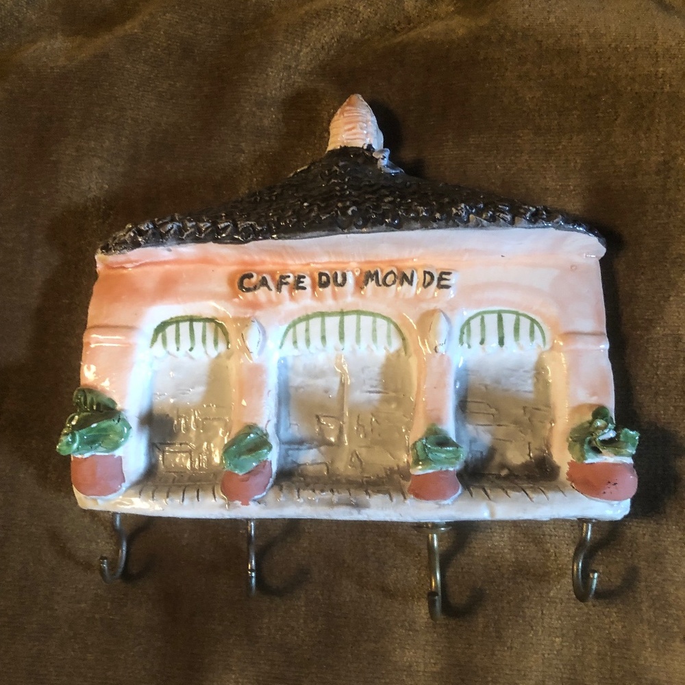 Cafe du Monde Jewelry hooks